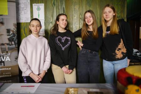 52829100169_1b43212355_c